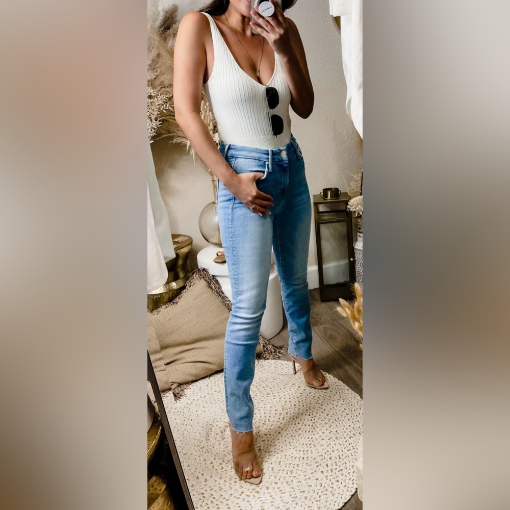 Mother 24 the looker ankle fray across the map slight distressed designer jeans